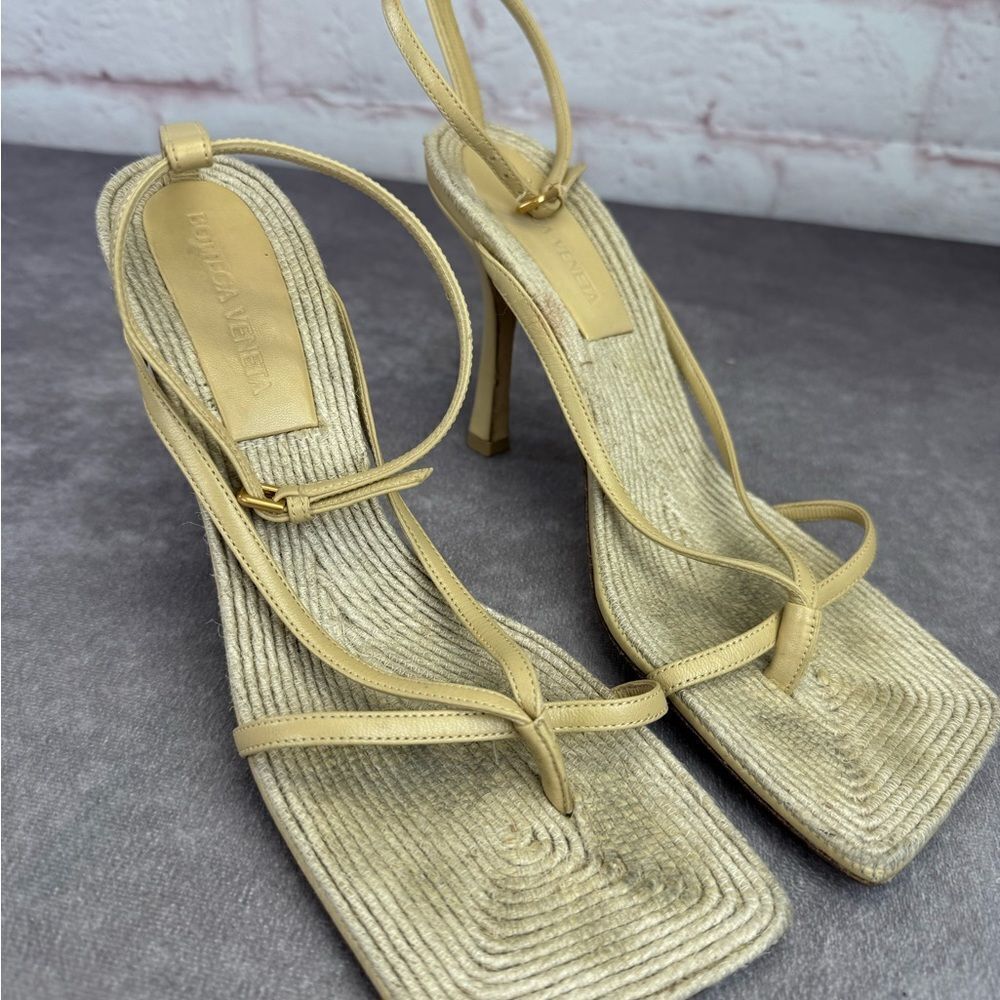 BOTTEGA VENETA - Leather/Jute Strappy Sandals - Size 38 - Picture 3 of 16